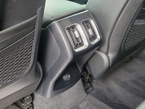Used 2025 Kia Sorento S w/ Panoramic Sunroof Package FWD image 12