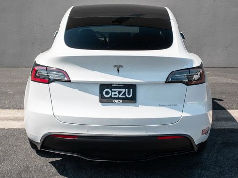 Used 2020 Tesla Model Y Long Range AWD/4WD image 9