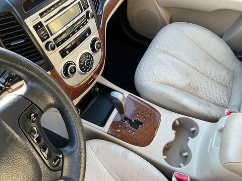 Used 2008 Hyundai Santa Fe GLS image 29