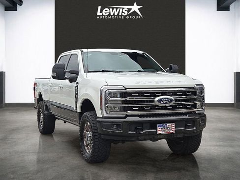 Used 2025 Ford F250 King Ranch w/ FX4 Off-Road Package AWD/4WD image 6