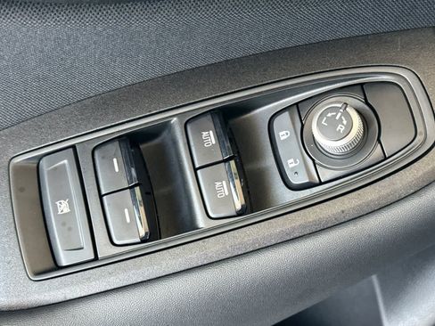 Certified 2025 Subaru Outback Premium AWD/4WD image 13