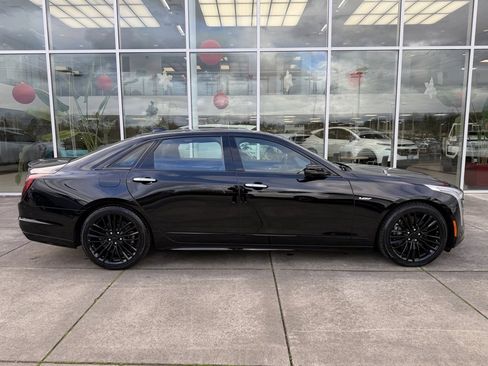 Used 2020 Cadillac CT6 V w/ LPO, Premium Carpet Package image 8
