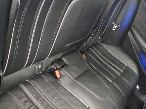 Used 2018 BMW 540i xDrive image 8