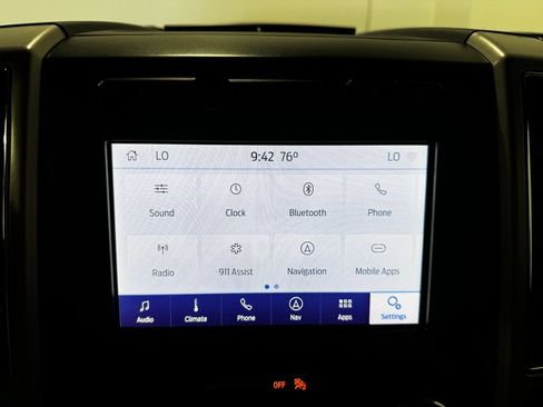 Used 2020 Ford F150 Lariat w/ Equipment Group 502A Luxury AWD/4WD image 39