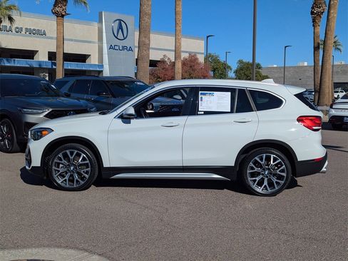 Used 2022 BMW X1 xDrive28i w/ Premium Package image 3