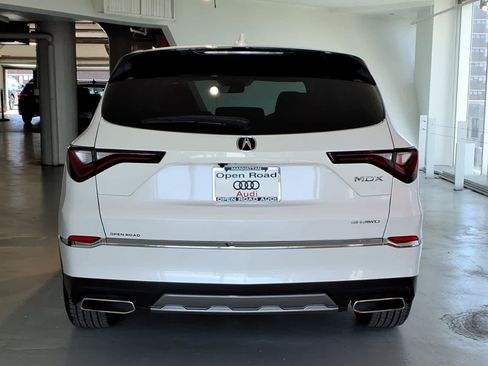 Used 2025 Acura MDX SH-AWD image 5