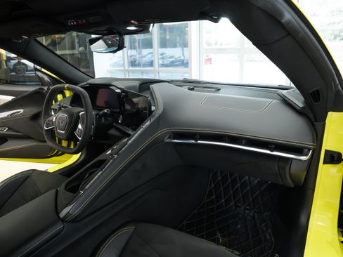Used 2020 Chevrolet Corvette Stingray Premium Cpe w/ 3LT Preferred Equipment Group RWD image 30