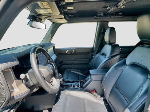 Used 2025 Ford Bronco Outer Banks AWD/4WD image 10