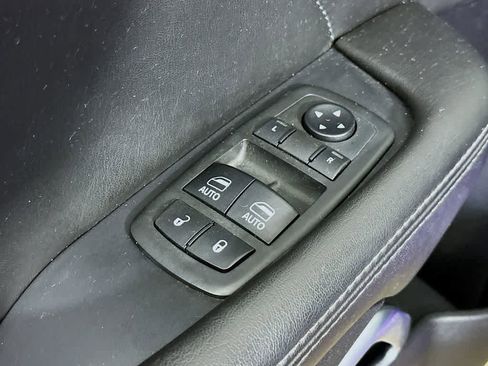 Used 2018 Dodge Challenger GT w/ Driver Convenience Group image 28