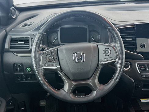 Used 2023 Honda Passport TrailSport image 18