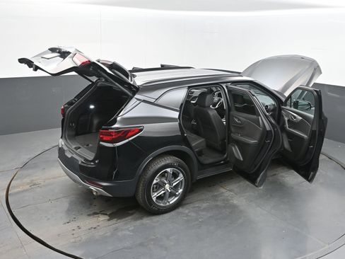 Used 2023 Chevrolet Blazer LT image 41