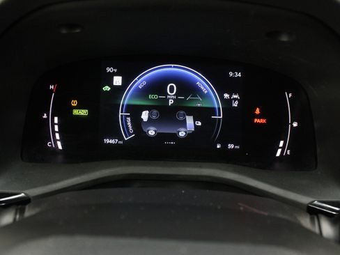 Used 2025 Toyota Camry SE w/ Convenience Package FWD image 36