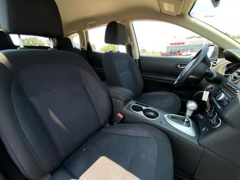 Used 2013 Nissan Rogue S FWD image 13