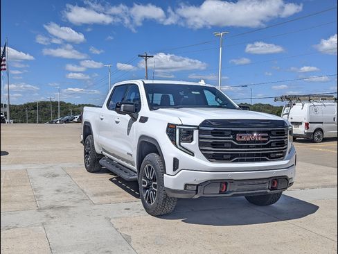 New 2026 GMC Sierra 1500 AT4 w/ AT4 Premium Package AWD/4WD image 5