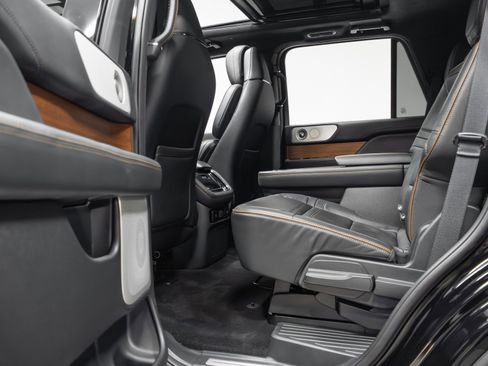 Used 2022 Lincoln Navigator Black Label image 53