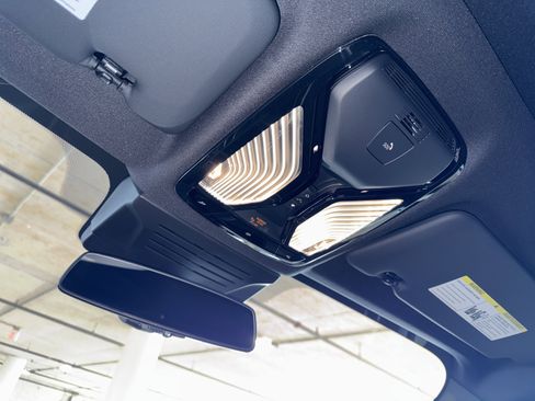 New 2026 BMW X5 sDrive40i w/ M Sport Package image 22