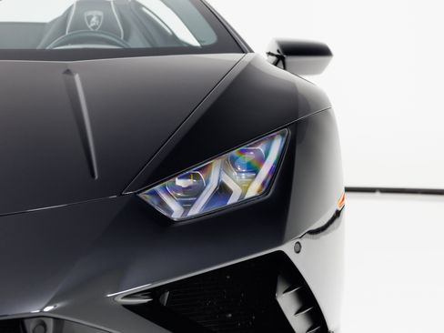 Used 2021 Lamborghini Huracan EVO RWD image 62