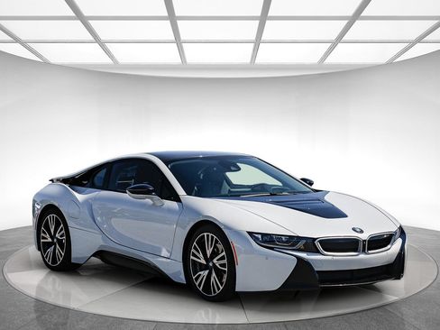 Used 2019 BMW i8 Coupe AWD/4WD image 5