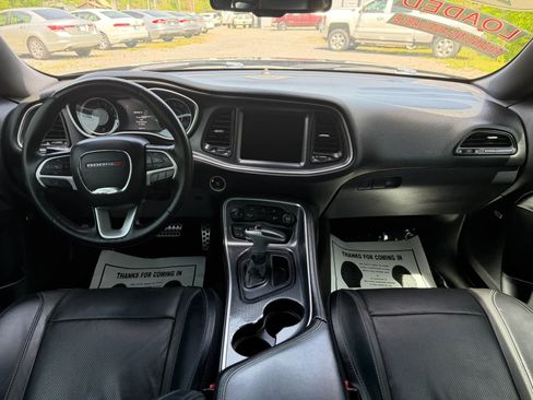 Used 2015 Dodge Challenger SXT Plus w/ Driver Convenience Group RWD image 30