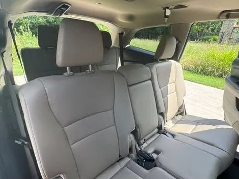 Used 2018 Honda Pilot EX-L image 19