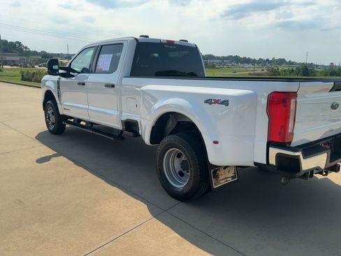 Used 2024 Ford F350 XLT image 5