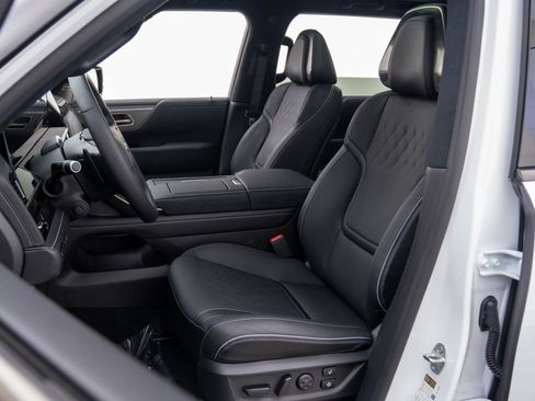 Certified 2026 INFINITI QX80 Autograph w/ Premium Cargo Package image 16