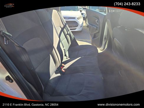 Used 2015 Kia Rio LX image 8