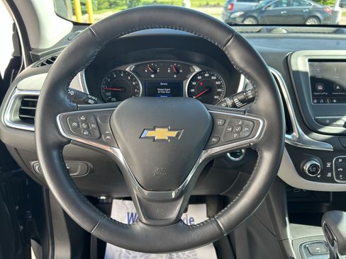 Used 2022 Chevrolet Equinox LT w/ Driver Convenience Package AWD/4WD image 22