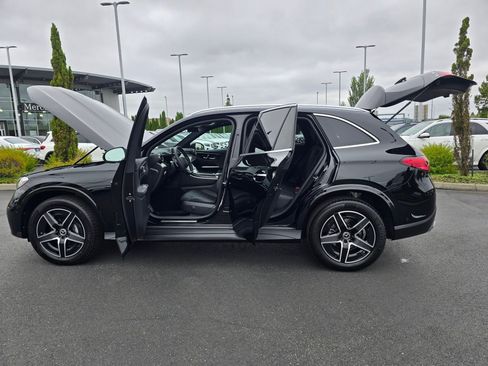 Used 2026 Mercedes-Benz GLC 300 4MATIC image 12