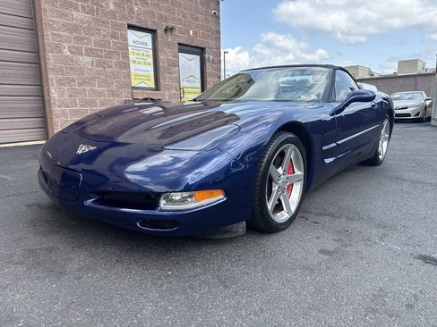 Used 2004 Chevrolet Corvette Convertible w/ Preferred Equipment Group RWD image 4