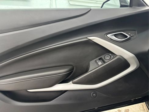 Used 2018 Chevrolet Camaro SS RWD image 25