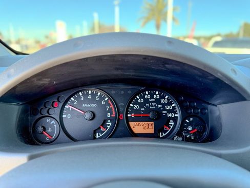 Used 2016 Nissan Frontier SV image 24