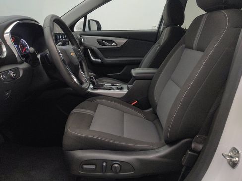 Used 2024 Chevrolet Blazer LT w/ Convenience Package FWD image 17