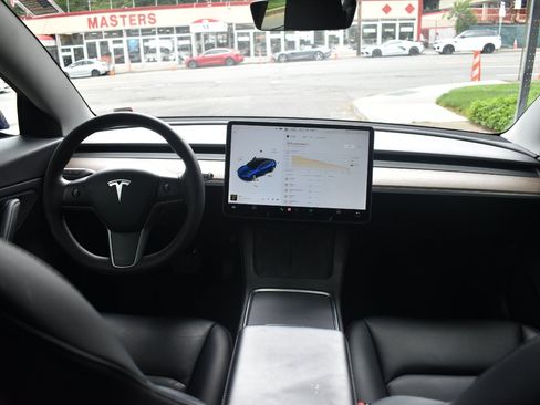 Used 2021 Tesla Model 3 Long Range AWD/4WD image 22