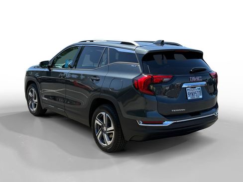 Used 2019 GMC Terrain SLT w/ Preferred Package FWD image 3