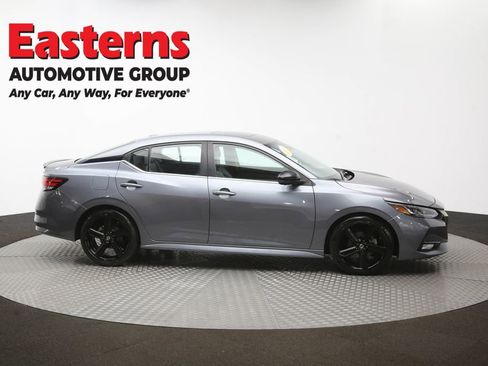 Used 2023 Nissan Sentra SR w/ SR Premium Package image 46