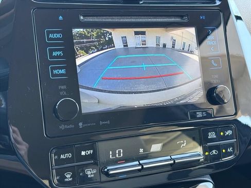 Used 2017 Toyota Prius Four FWD image 6