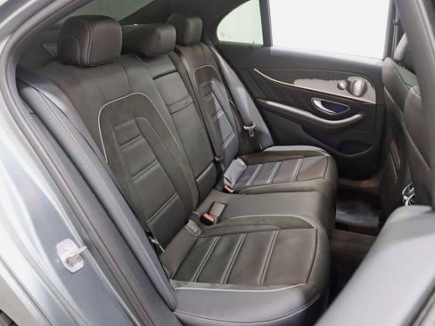 Used 2018 Mercedes-Benz E 63 AMG S image 35
