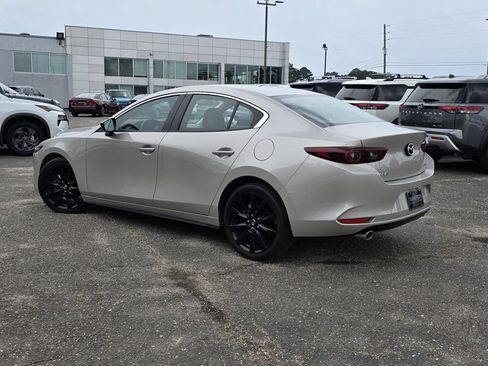 Used 2024 MAZDA MAZDA3 s FWD image 5
