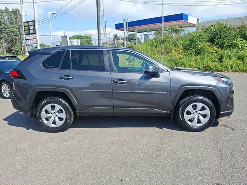 Used 2023 Toyota RAV4 LE AWD/4WD image 7