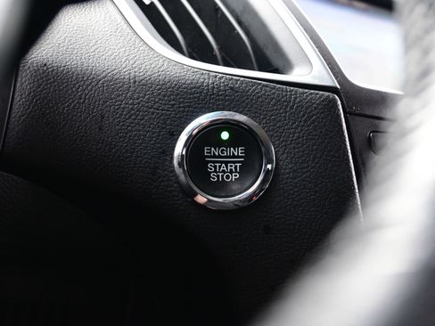 Used 2015 Ford Edge Titanium w/ Equipment Group 301A image 23