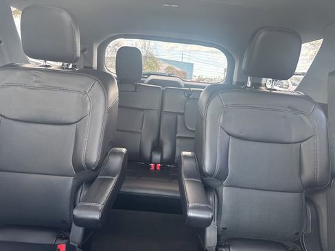 Used 2023 Ford Explorer Limited w/ Hybrid Equipment Group 310A image 30
