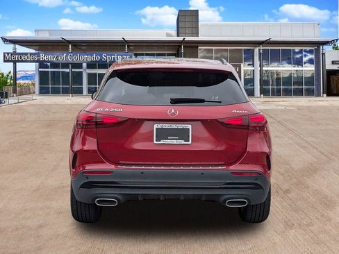 Certified 2025 Mercedes-Benz GLA 250 4MATIC image 6