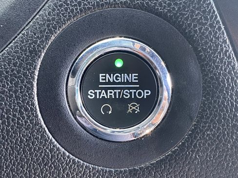 Used 2018 Ford Explorer Limited image 10