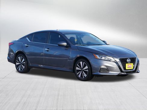 Used 2022 Nissan Altima 2.5 SV image 6