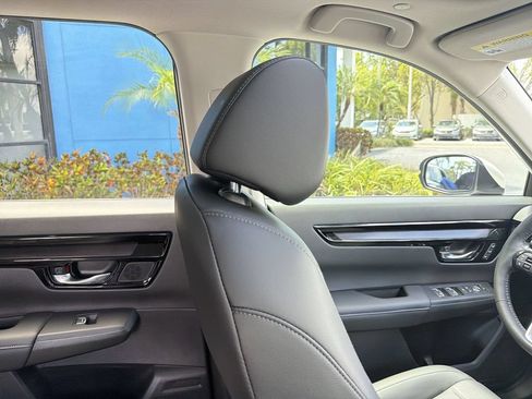 Used 2024 Honda CR-V EX-L image 16