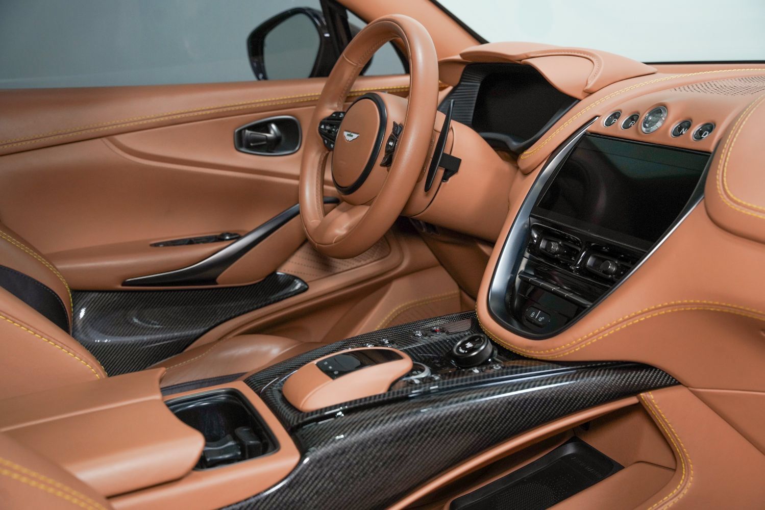 Used 2023 Aston Martin DBX 707 AWD/4WD image 33