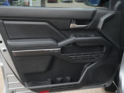 Used 2025 Toyota Tacoma TRD Off-Road AWD/4WD image 13