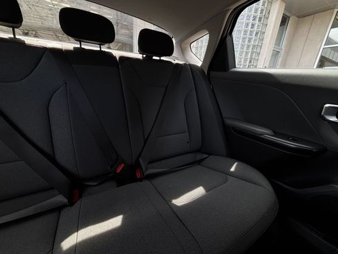 Used 2025 Kia K4 FWD image 37