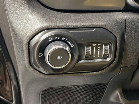 Used 2021 Jeep Wrangler Sport AWD/4WD image 20